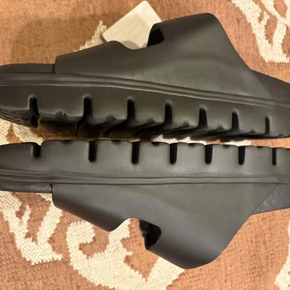 New in Box Birkenstock Exquisite Chunky Sandals size 40 - Picture 3 of 5